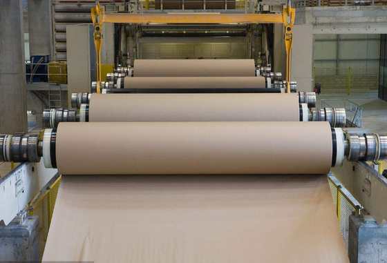 2100 Millimeter runzelten Papierherstellungs-Maschine 220G/M2 aufbereitet