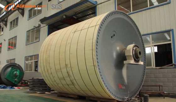 Fourdrinier-Kraftpapier-Herstellungs-Maschinen-Karton, der Mühle 1575mm 120m/Minute aufbereitet