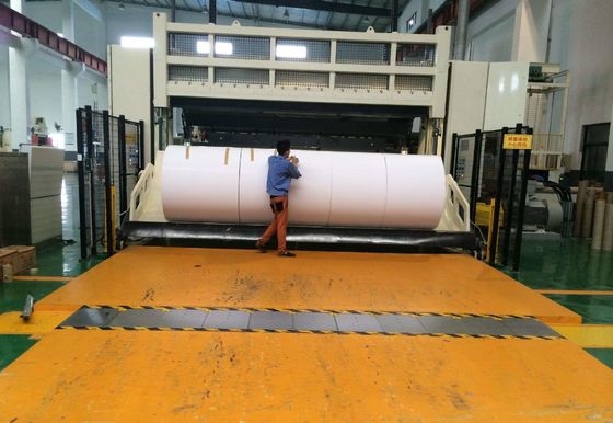 2800mm 50T/D überschüssige Papierwiederverwertungsmaschine Kultur-A4