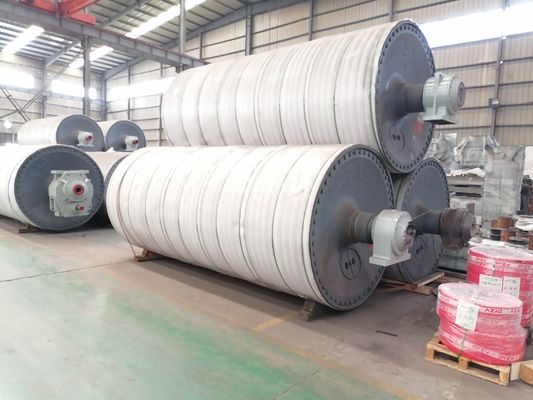 2400mm 8T China automatisches Toilettenpapier Lieferanten, das Maschine für Papiermühle herstellt