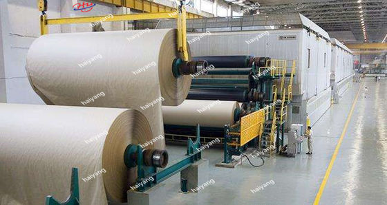 Abfallpapier-Recyclingmaschine Kraftpapiermaschinen Produktionslinie Brauner Karton