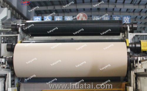Wiederverwertung von Kraftpapier-Flöten-Papierherstellungs-Maschinen-Altpapier 500T/D 5200mm