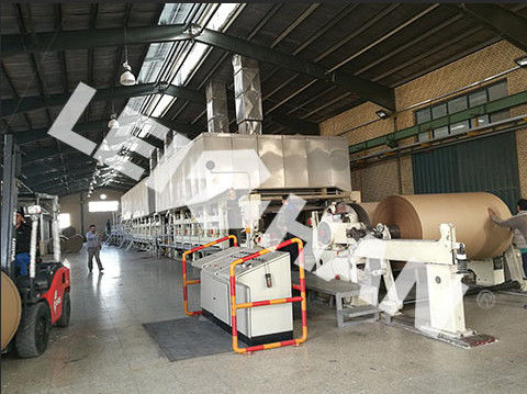 Currugated-Kraftpapier-Maschine in Rolle 3200mm