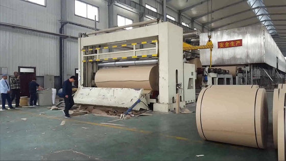 Wiederverwertung Kraftpapier-Maschine Fourdrinier-verpackender Ausrüstung 1800mm
