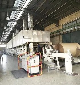 Aufbereitetes Testliner runzelte Kraftpapier-Maschine 200T/D